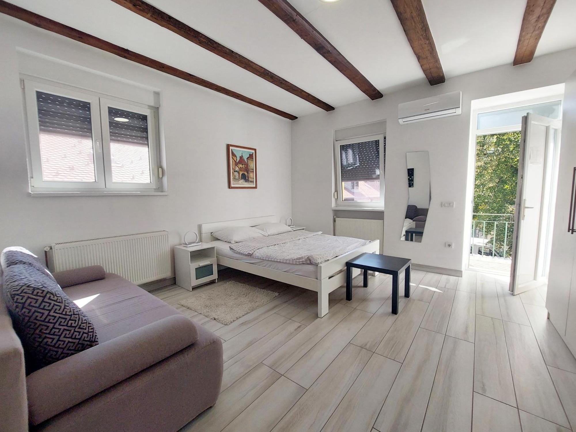 Home Away From Home - Apartment Ilica ซาเกร็บ ภายนอก รูปภาพ