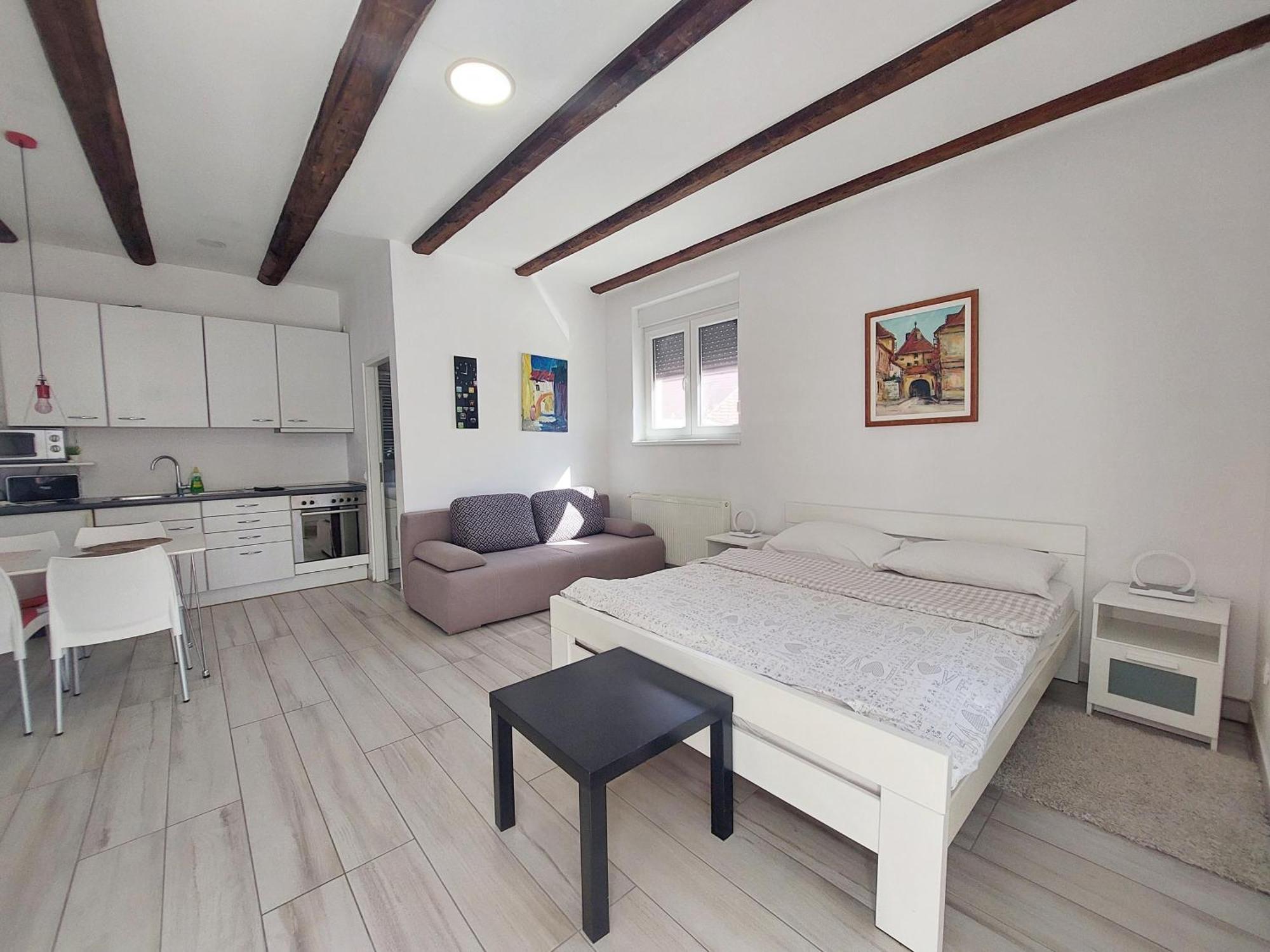 Home Away From Home - Apartment Ilica ซาเกร็บ ภายนอก รูปภาพ